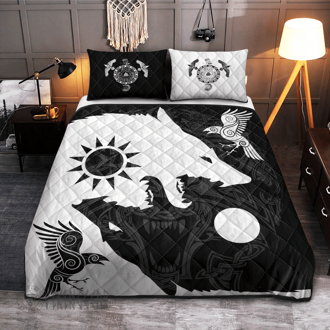 Theonederland - Yin Yang Wolf and Raven Viking Quilt Set
